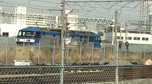 F1005865